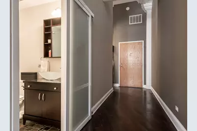 [Address not provided], Chicago, IL 60657 - Photo 4