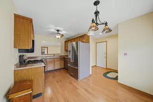 500 Countryside Ln, Dixon, IL 61021 - Photo 12