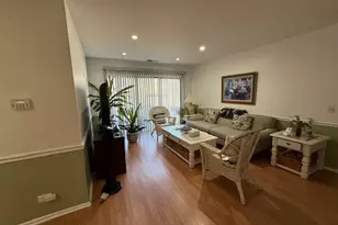 310 Oak Meadow Ct, Schaumburg, IL 60193 - Photo 6