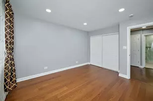 6800 N California Ave, Chicago, IL 60645 - Photo 18