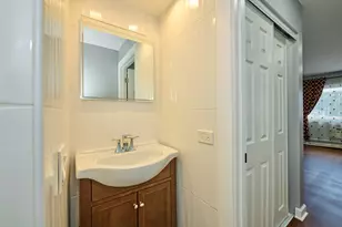 6800 N California Ave, Chicago, IL 60645 - Photo 26