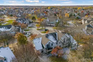 445 Cromwell Cir, Bartlett, IL 60103 - Photo 4