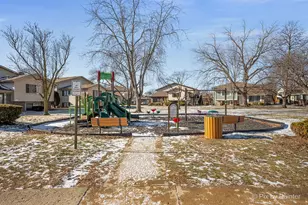 29W560 Winchester Circle, Warrenville, IL 60555 - Photo 24