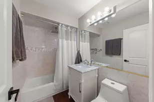 665 W Lake Manor Dr, Addison, IL 60101 - Photo 12