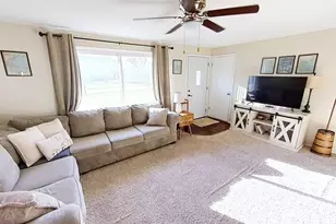 17 Greenlawn Dr, Kankakee, IL 60901 - Photo 4