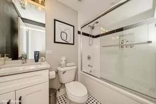 4730 S Champlain Ave, Chicago, IL 60615 - Photo 14