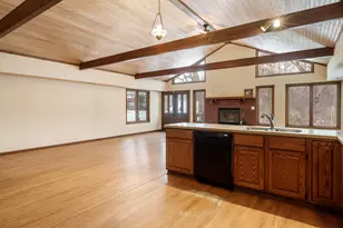 8087 Auburn Rd, Winnebago, IL 61088 - Photo 12