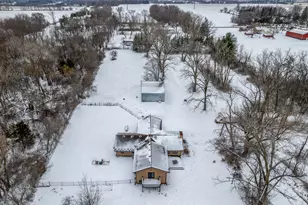 8087 Auburn Rd, Winnebago, IL 61088 - Photo 42