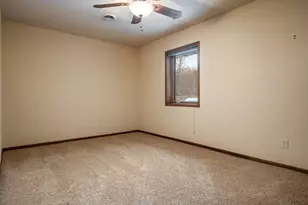 8087 Auburn Rd, Winnebago, IL 61088 - Photo 26