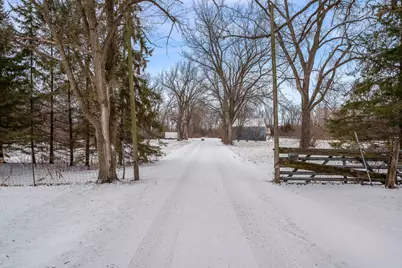 8087 Auburn Road, Winnebago, IL 61088 - Photo 6