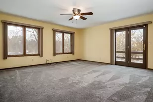 8087 Auburn Rd, Winnebago, IL 61088 - Photo 18