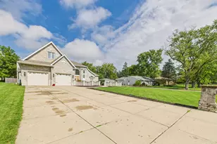 3314 185th Pl, Homewood, IL 60430 - Photo 2