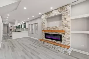 8305 S Maryland Ave, Chicago, IL 60619 - Photo 4