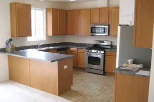 928 Charlton Ln, Naperville, IL 60563 - Photo 6