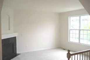 928 Charlton Ln, Naperville, IL 60563 - Photo 2