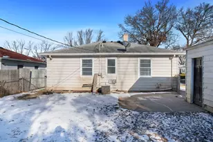 2328 Pierce Ave, Rockford, IL 61103 - Photo 24