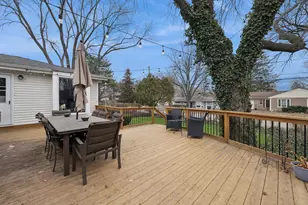 151 Walton St, Barrington, IL 60010 - Photo 18