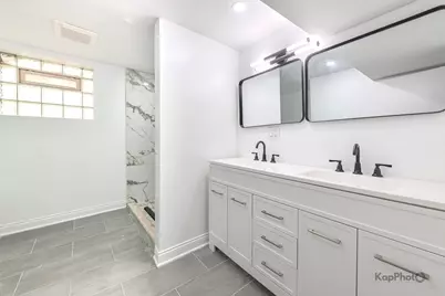 11935 S Stewart Avenue, Chicago, IL 60628 - Photo 20