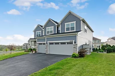 1009 Persimmon Court, Crystal Lake, IL 60012 - Photo 2