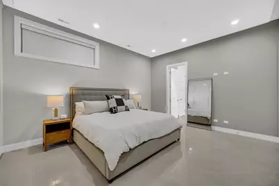 819 N Hoyne Avenue #1, Chicago, IL 60622 - Photo 14