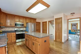 833 E Sterling Ave, West Chicago, IL 60185 - Photo 12