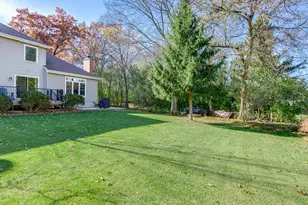 833 E Sterling Ave, West Chicago, IL 60185 - Photo 2