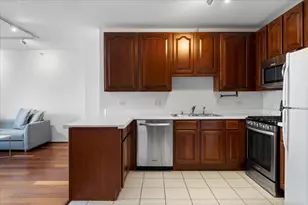 630 N State St, Chicago, IL 60654 - Photo 6