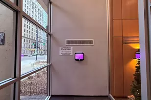 3033 N Sheridan Rd, Chicago, IL 60657 - Photo 16