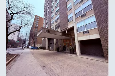 3033 N Sheridan Road #809, Chicago, IL 60657 - Photo 1