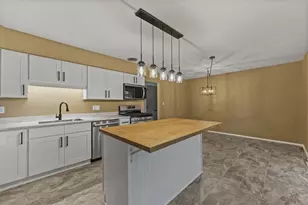 514 Garden Dr, Belvidere, IL 61008 - Photo 6