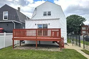 5657 N Parkside Ave, Chicago, IL 60646 - Photo 24