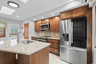 812 W Delaware Ave, Urbana, IL 61801 - Photo 20