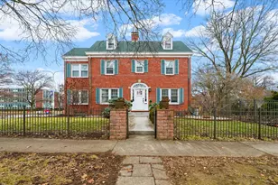 812 W Delaware Ave, Urbana, IL 61801 - Photo 4