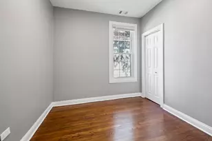 4251 N Lawndale Ave, Chicago, IL 60618 - Photo 8