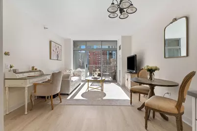 [Address not provided], Chicago, IL 60654 - Photo 4