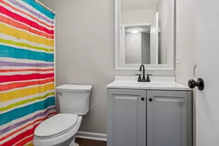 570 Boardman Cir, Bolingbrook, IL 60440 - Photo 8