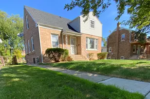 228 E 141st St, Dolton, IL 60419 - Photo 4