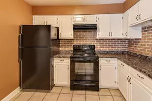 1243 E Baldwin Ln, Palatine, IL 60074 - Photo 8