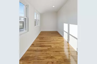 5525 W Berenice Avenue, Chicago, IL 60641 - Photo 10