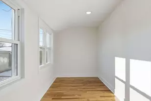 5525 W Berenice Ave, Chicago, IL 60641 - Photo 10