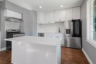 4251 N Lawndale Ave, Chicago, IL 60618 - Photo 6