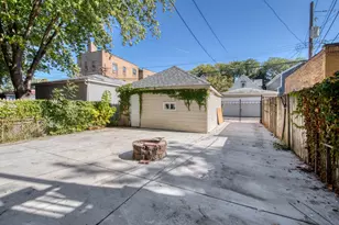 4251 N Lawndale Ave, Chicago, IL 60618 - Photo 12