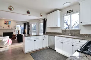 1185 Mallard Ct, Fox Lake, IL 60020 - Photo 6