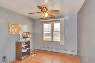 390 N Washington St, Coal City, IL 60416 - Photo 12