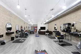 5802 W Higgins Ave, Chicago, IL 60630 - Photo 4