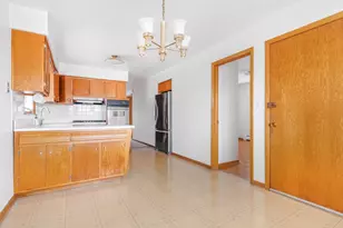 2520 N Neva Ave, Chicago, IL 60707 - Photo 6