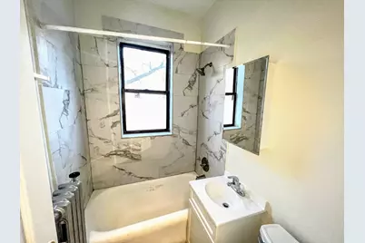 839 W Sheridan Road #204, Chicago, IL 60613 - Photo 12