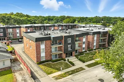 1040 Hirsch Boulevard #204, Calumet City, IL 60409 - Photo 2