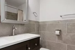 1414 W Sherwin Ave, Chicago, IL 60626 - Photo 16