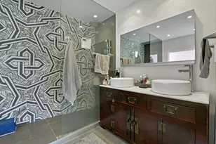 335 W Evergreen Ave, Chicago, IL 60610 - Photo 12